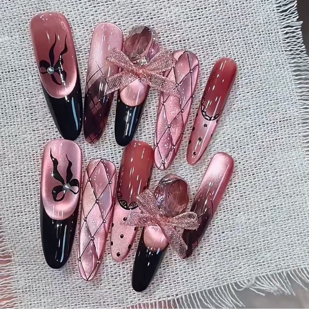 Chic Pink and Black Press-On Nails with Bow Details